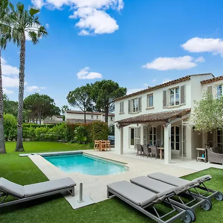 Villa Beachside Bliss In Gassin Saint-Tropez